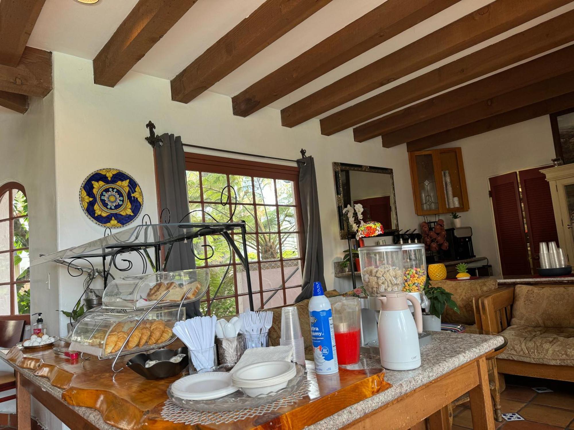 Ala Mar By The Sea Motel ซานตาบาร์บารา ภายนอก รูปภาพ